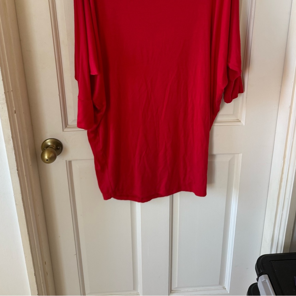 Perfect Off-the-Shoulder Top - Picture 4 of 5